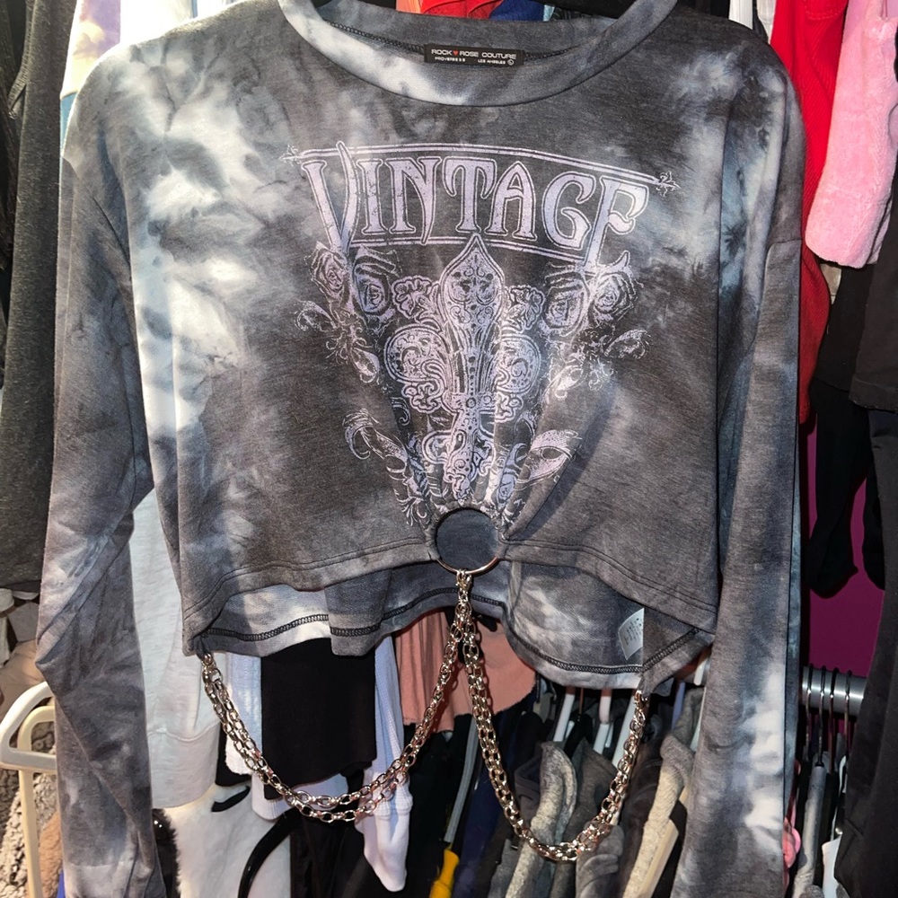 mystique boutique graphic tee with chains